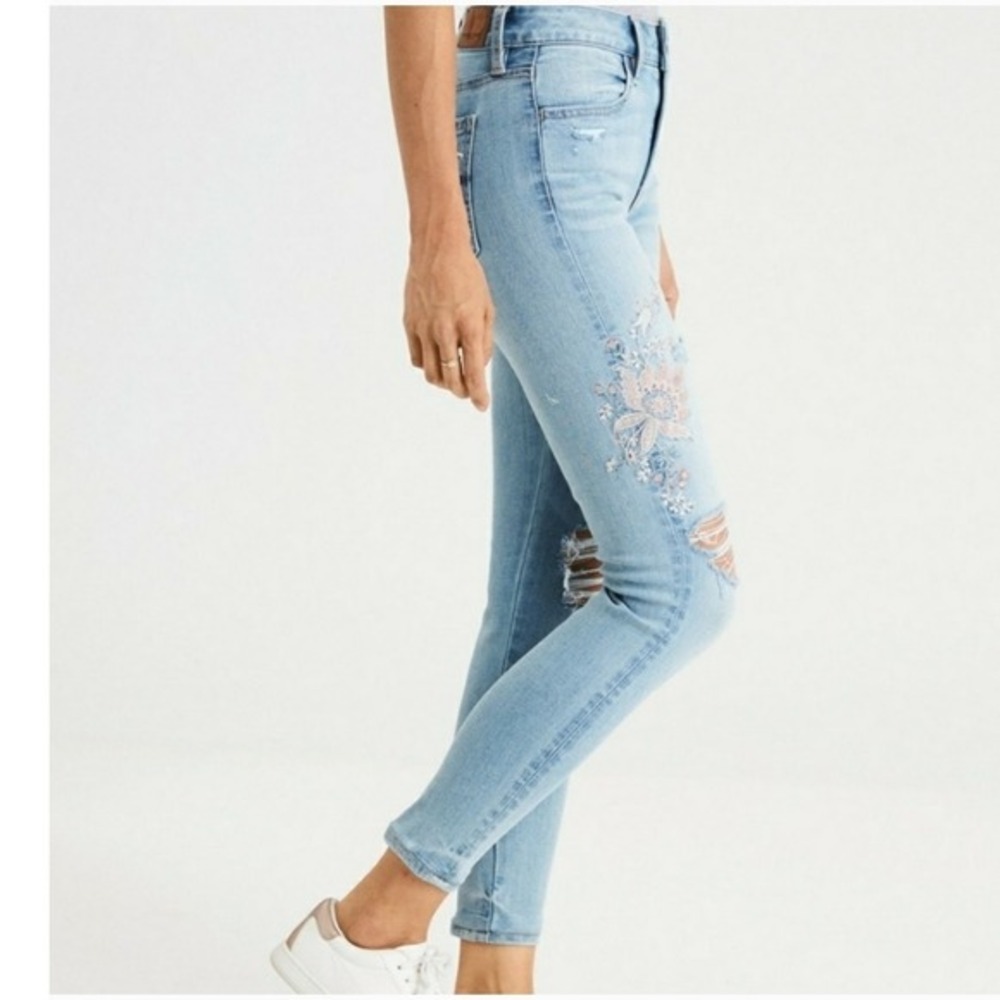 American Eagle Hi-Rise Jeggings‎ Crop Floral Embroidered Jeans Size 4